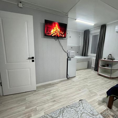 Apartment on Zakarpatskaya Street Krasnoye Pole Bagian luar foto